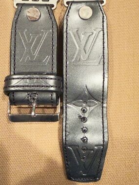 Upcycled Unisex Vernis Embossed Black Apple Watch Band